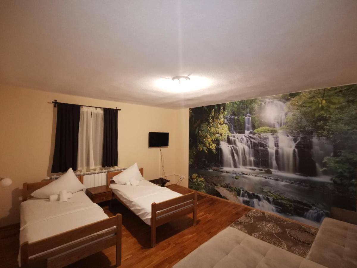 Hotel Gacka Otočac Eksteriør billede