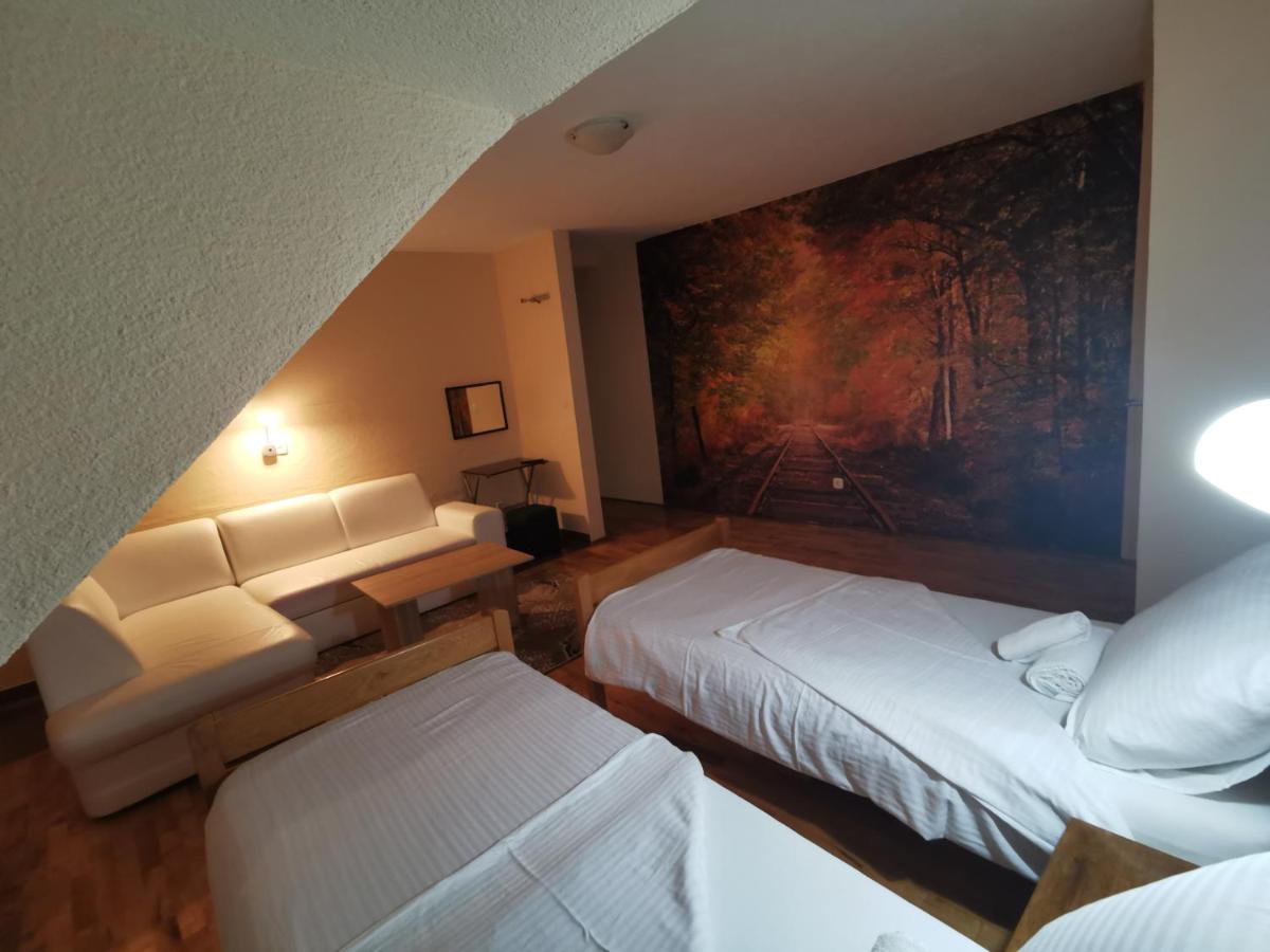 Hotel Gacka Otočac Eksteriør billede