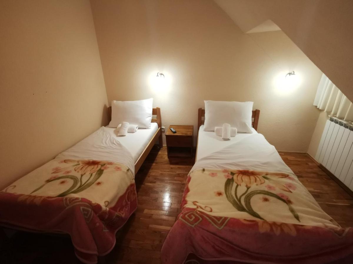 Hotel Gacka Otočac Eksteriør billede
